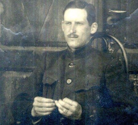 Lenkijos prezidento Bronislavo Marijos Komorovskio tėvas Julius Komorovskis.