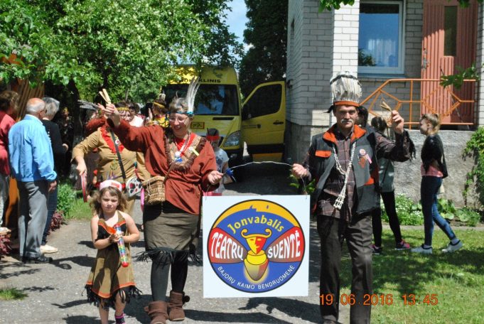 Bajoruose teatrų šventėje "Jonvabalis 4"