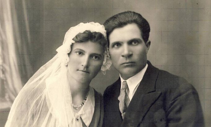 Jonas ir Ona Mieliūnai susituokė 1935 m. vasario 26 d., po dešimties metų trukusios draugystės.
