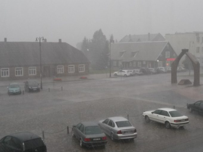 Rokiškį prausė lietus. 