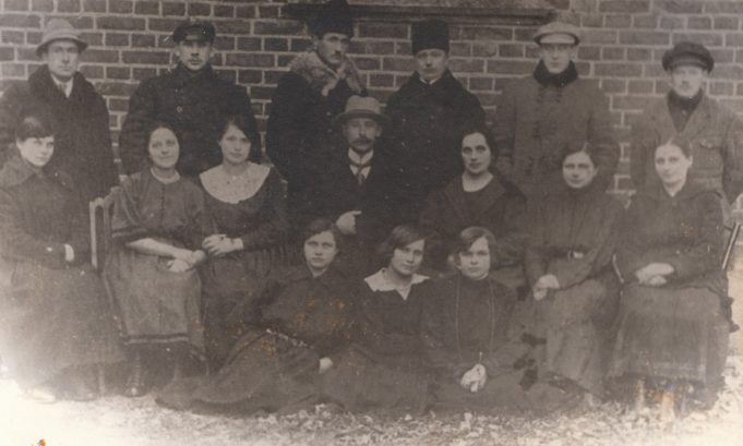 M. Milaknio vadovaujamas choras (1910 m.).