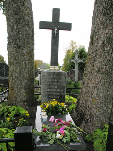 Antano Vienažindžio kapas Laižuvos kapinėse. S. Strazdausko nuotr. 