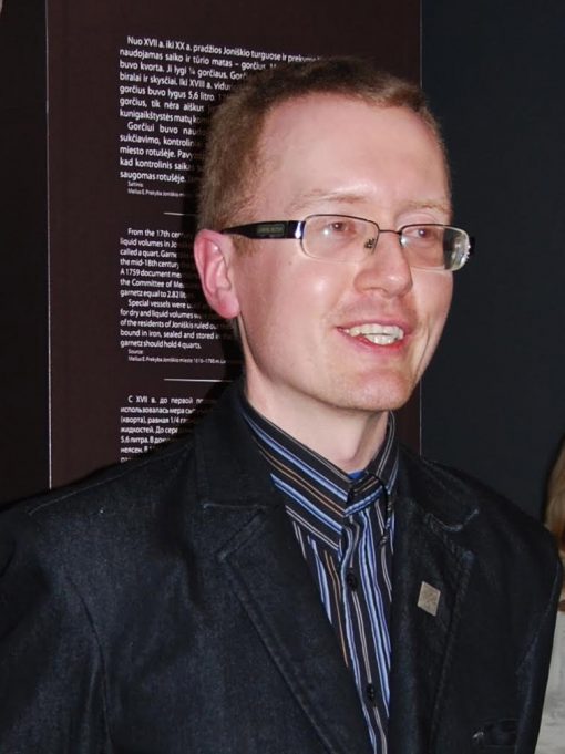 Joniškio muziejininkas Darius Vičas: „Jonas Kirlys buvo pasiryžęs surinkti visą lietuvišką periodinę spaudą, visą Lietuvoje išleistą pedagoginę literatūrą ir visa tai palikti ateities kartoms.“ Asmeninio archyvo nuotr.