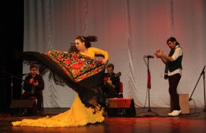 Aistringas flamenko šokis.