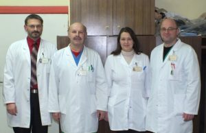 Rokiškio rajono ligoninės gydytojų ortopedų–traumatologų kolektyvas: (iš kairės) Robertas Baltrūnas