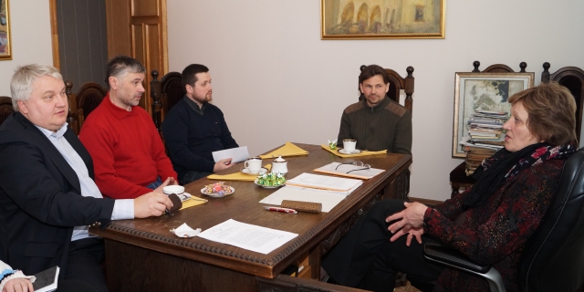 Pasiūlymus dvaro talkai teikė (iš kairės) verslininkas Irmantas Tarvydis ir visuomenininkas Raimondas Sirgėdas. I. Kujelės nuotr.