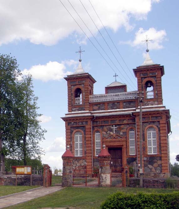 Visais istorijos laikotarpiais bažnyčia Suvainiškyje buvo ir yra ne tik maldos